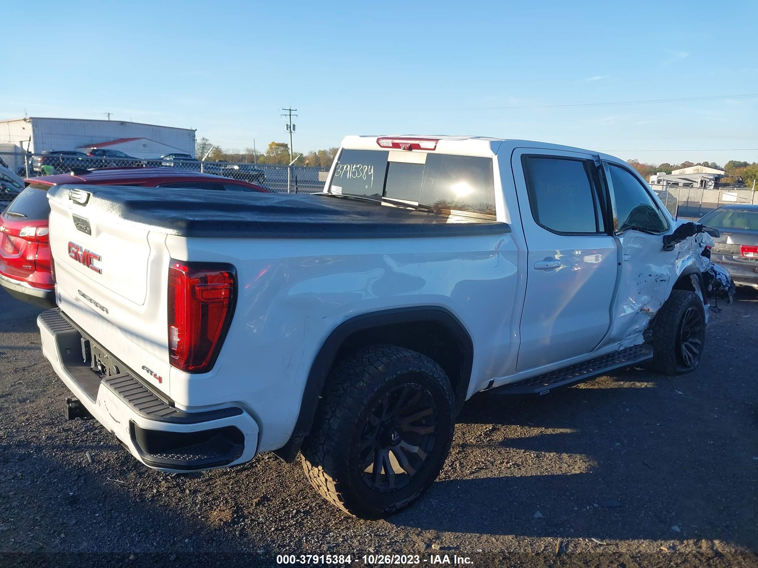 Photo 3 VIN: 1GTP9EED8MZ324683 - GMC SIERRA 