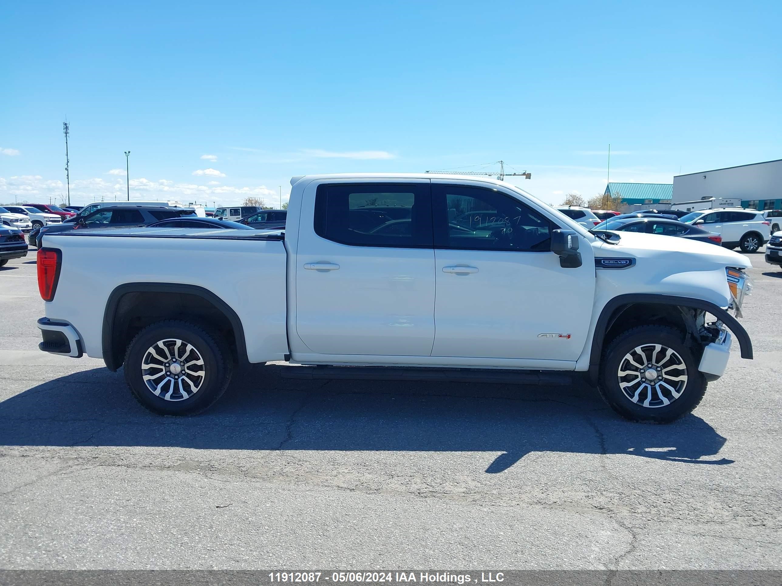 Photo 13 VIN: 1GTP9EEDXLZ350538 - GMC SIERRA 