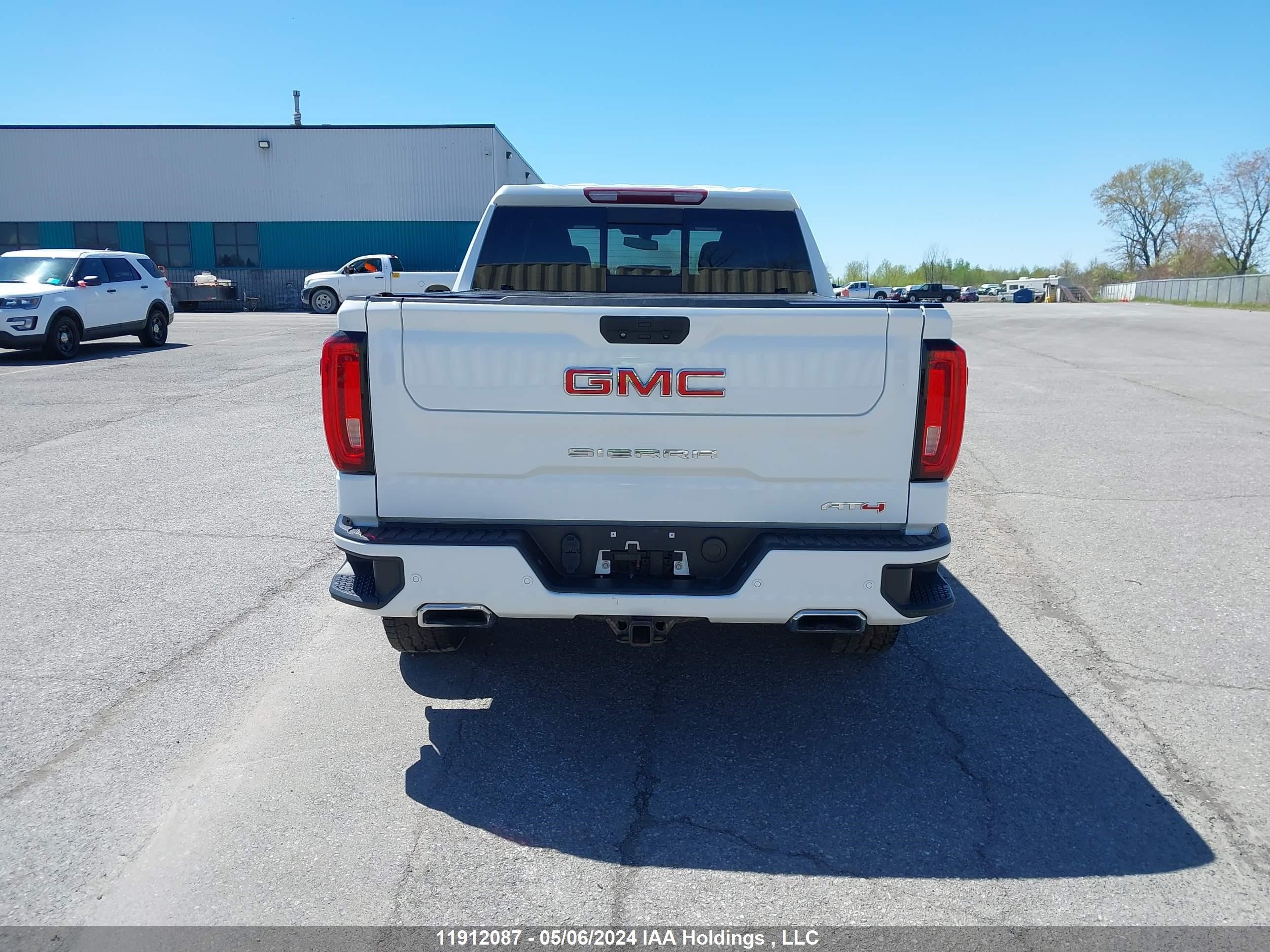 Photo 16 VIN: 1GTP9EEDXLZ350538 - GMC SIERRA 