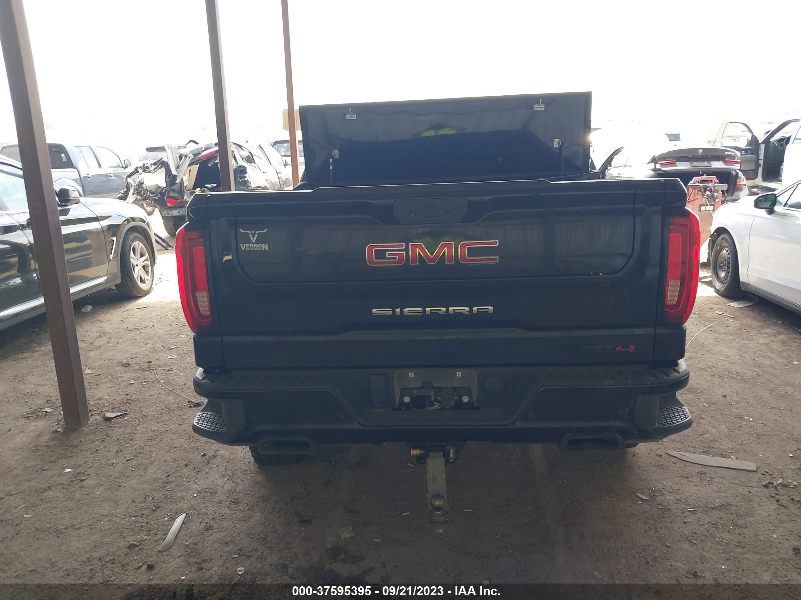 Photo 14 VIN: 1GTP9EEL4MZ131504 - GMC SIERRA 