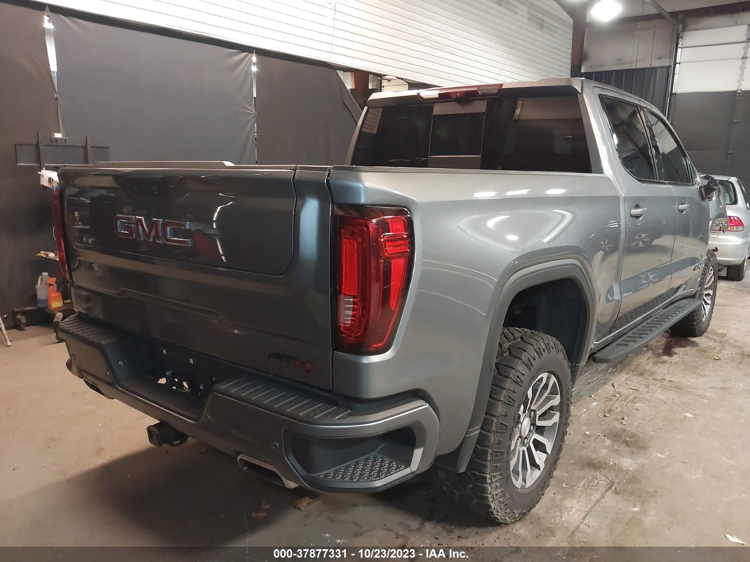 Photo 3 VIN: 1GTP9EEL9NZ117082 - GMC SIERRA 