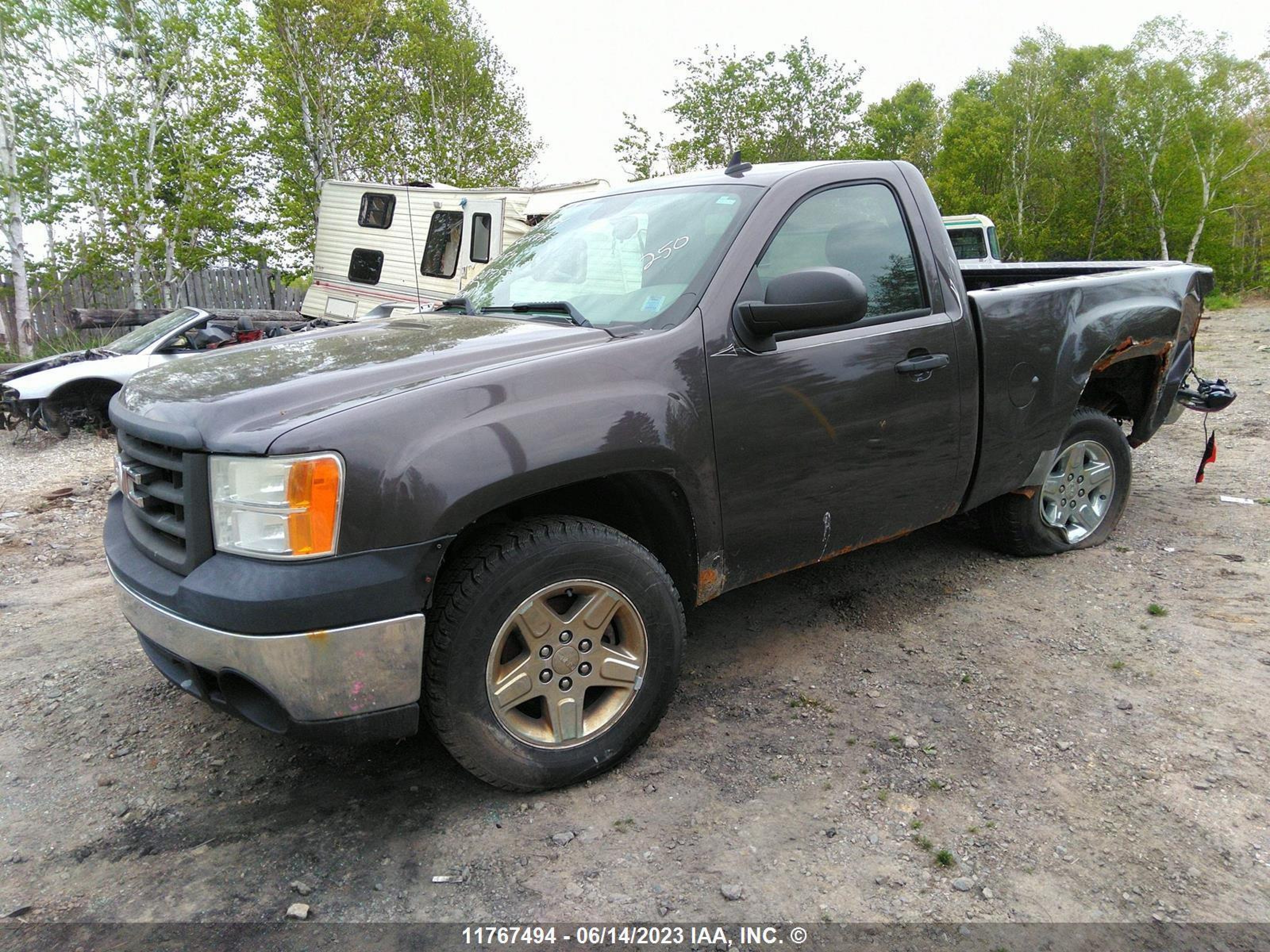 Photo 2 VIN: 1GTPCTEA8AZ218953 - GMC SIERRA 