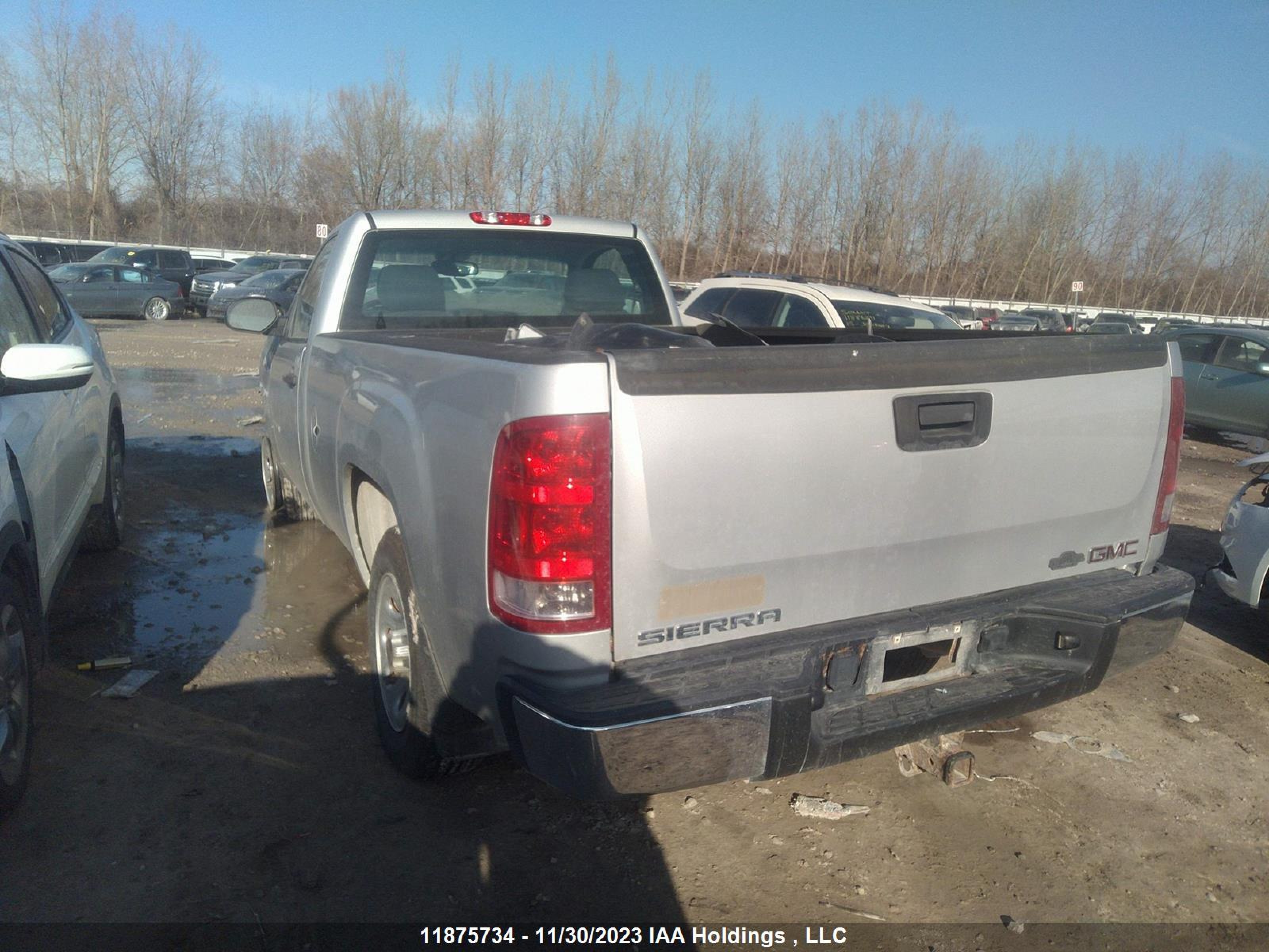 Photo 2 VIN: 1GTPCTEX6AZ257240 - GMC SIERRA 