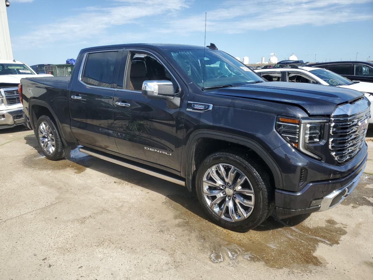 Photo 3 VIN: 1GTPHGE80RZ180684 - GMC SIERRA 