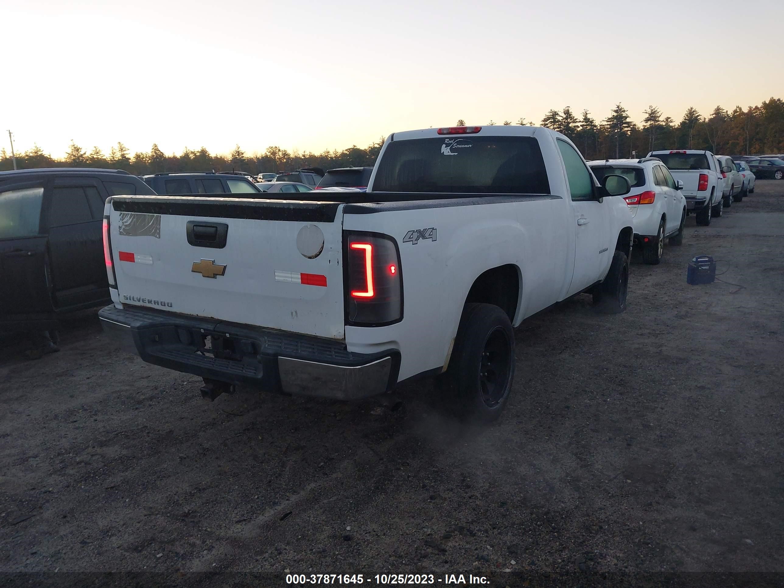 Photo 3 VIN: 1GTPKTEA6AZ251551 - GMC SIERRA 