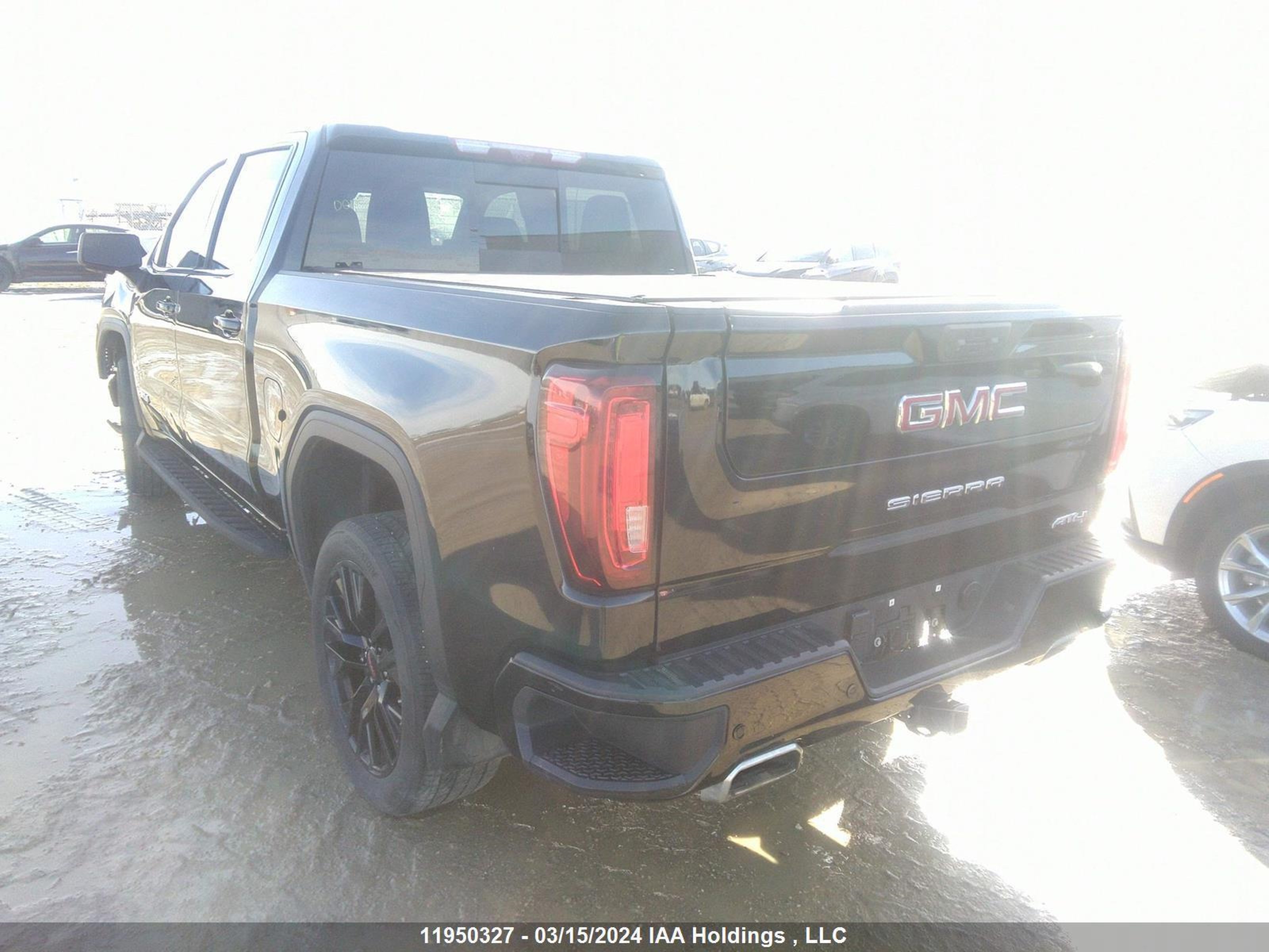 Photo 2 VIN: 1GTPUEEL4NZ527058 - GMC SIERRA 