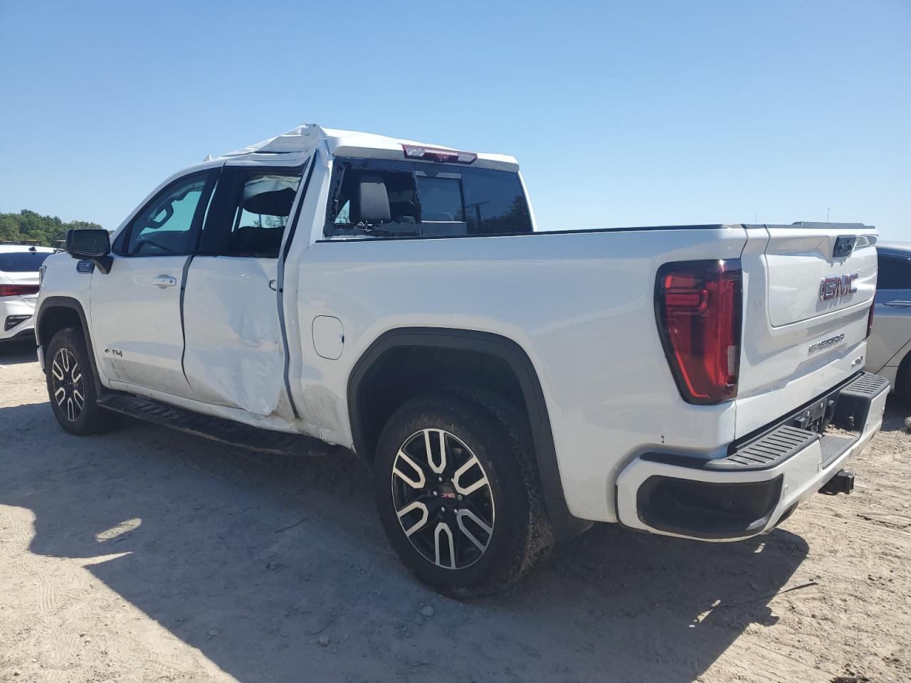 Photo 1 VIN: 1GTPUEEL4NZ536715 - GMC SIERRA 