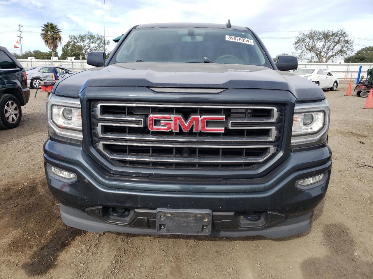 Photo 4 VIN: 1GTR1LECXHZ244013 - GMC SIERRA 