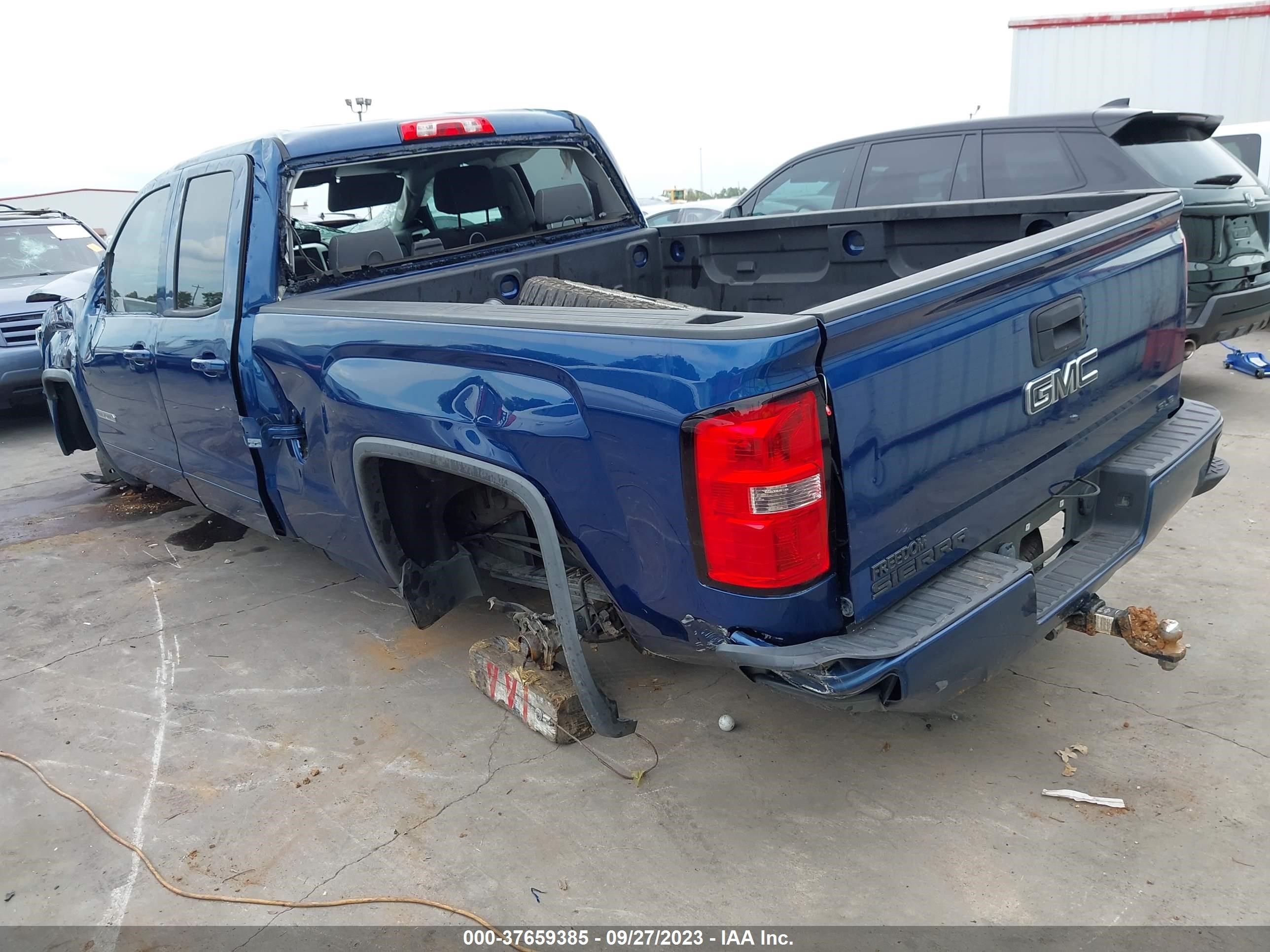 Photo 2 VIN: 1GTR1MEC3HZ107565 - GMC SIERRA 