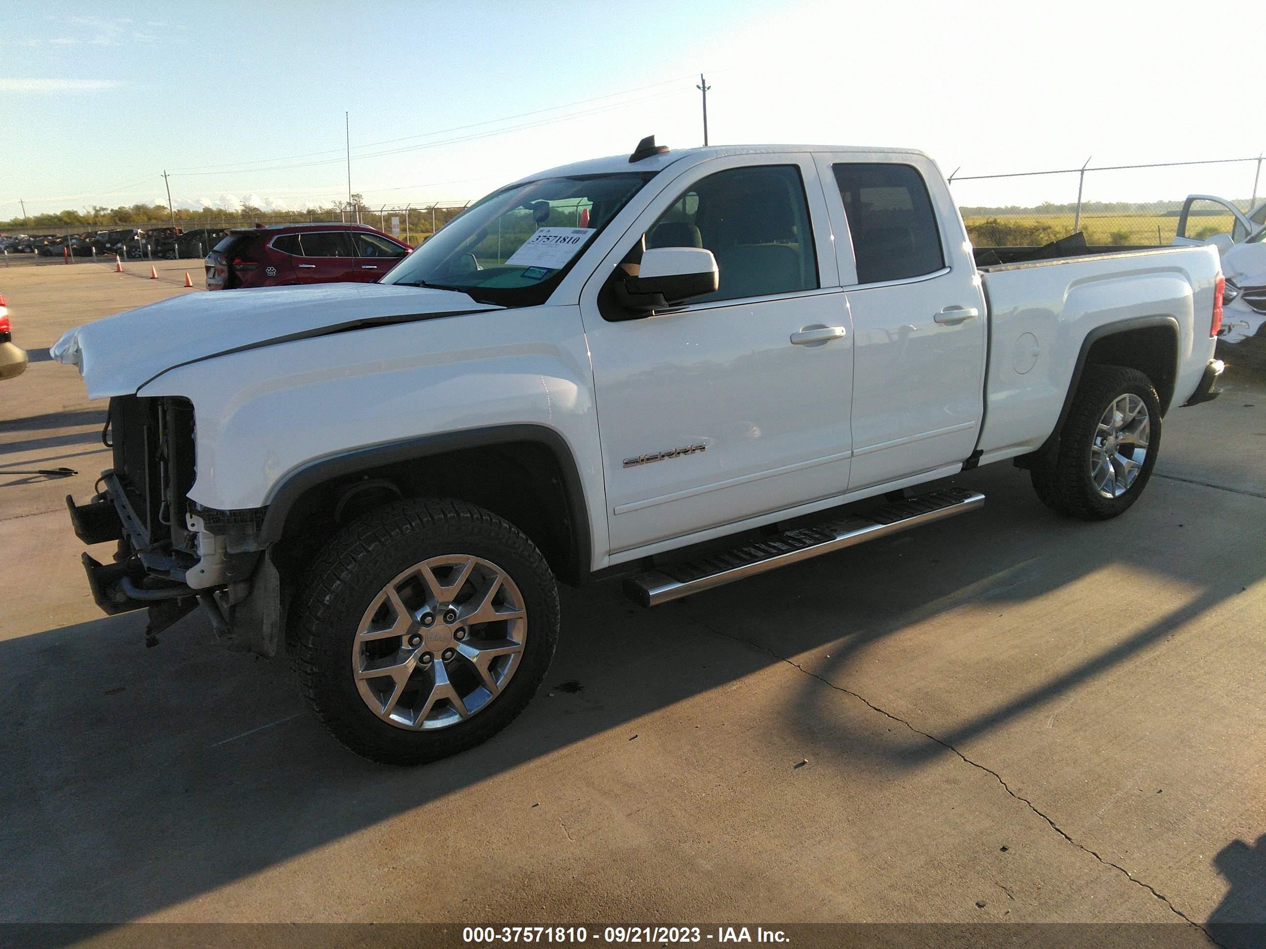 Photo 1 VIN: 1GTR1MEC6HZ264460 - GMC SIERRA 