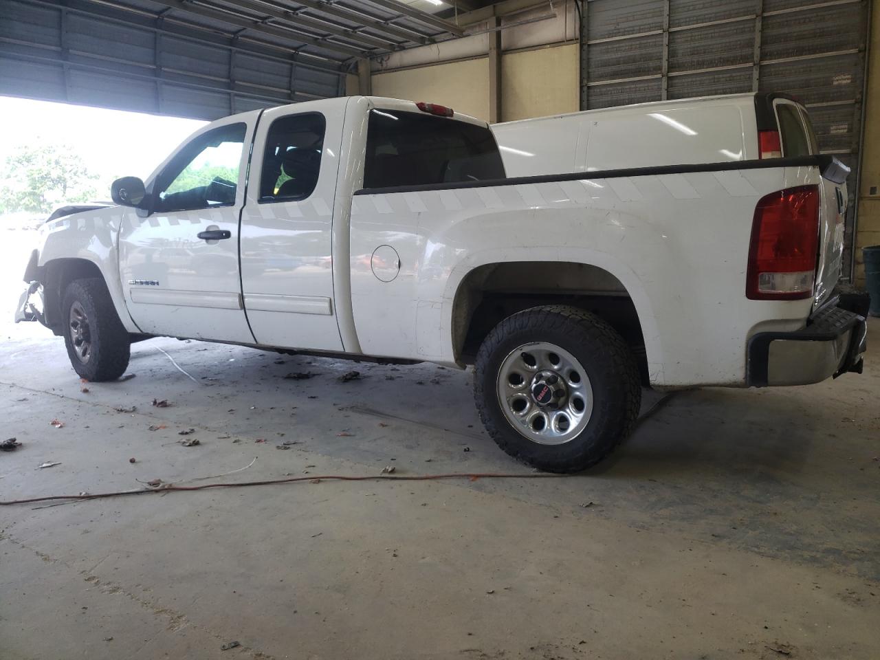 Photo 1 VIN: 1GTR1UEA4BZ179171 - GMC SIERRA 