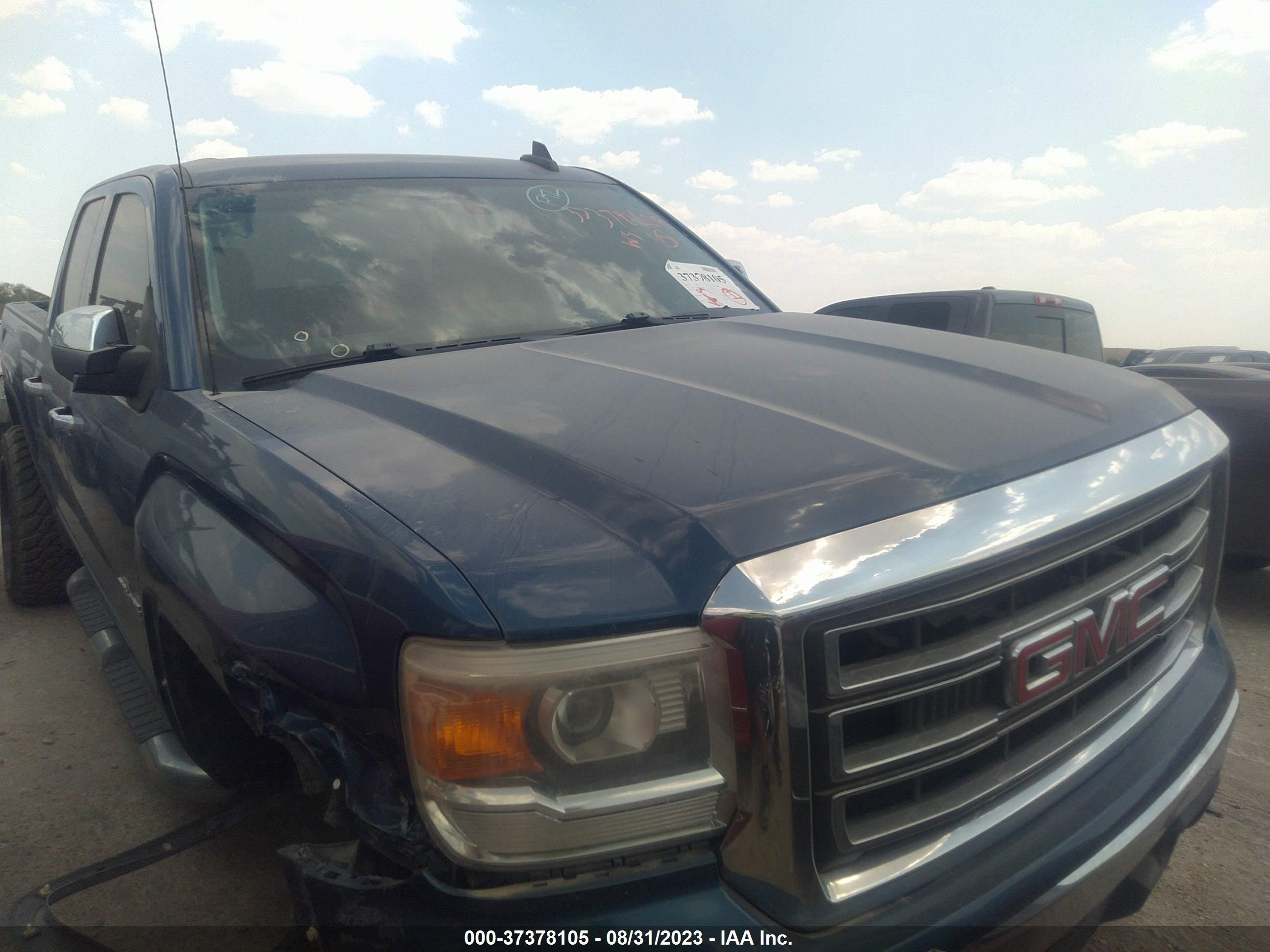 Photo 0 VIN: 1GTR1UEC9FZ337401 - GMC SIERRA 