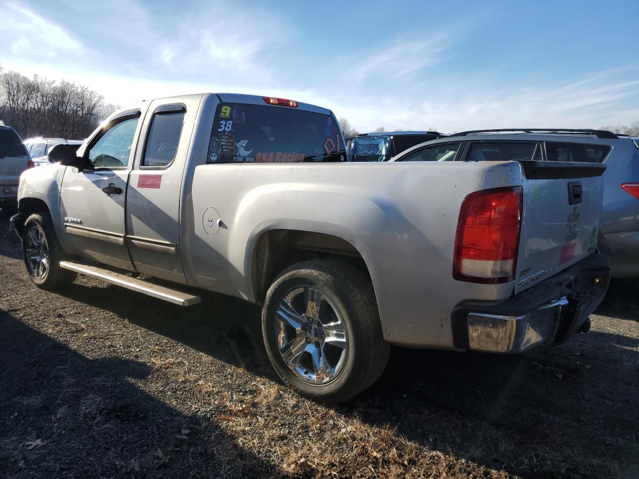 Photo 1 VIN: 1GTR1VE00BZ420477 - GMC SIERRA 