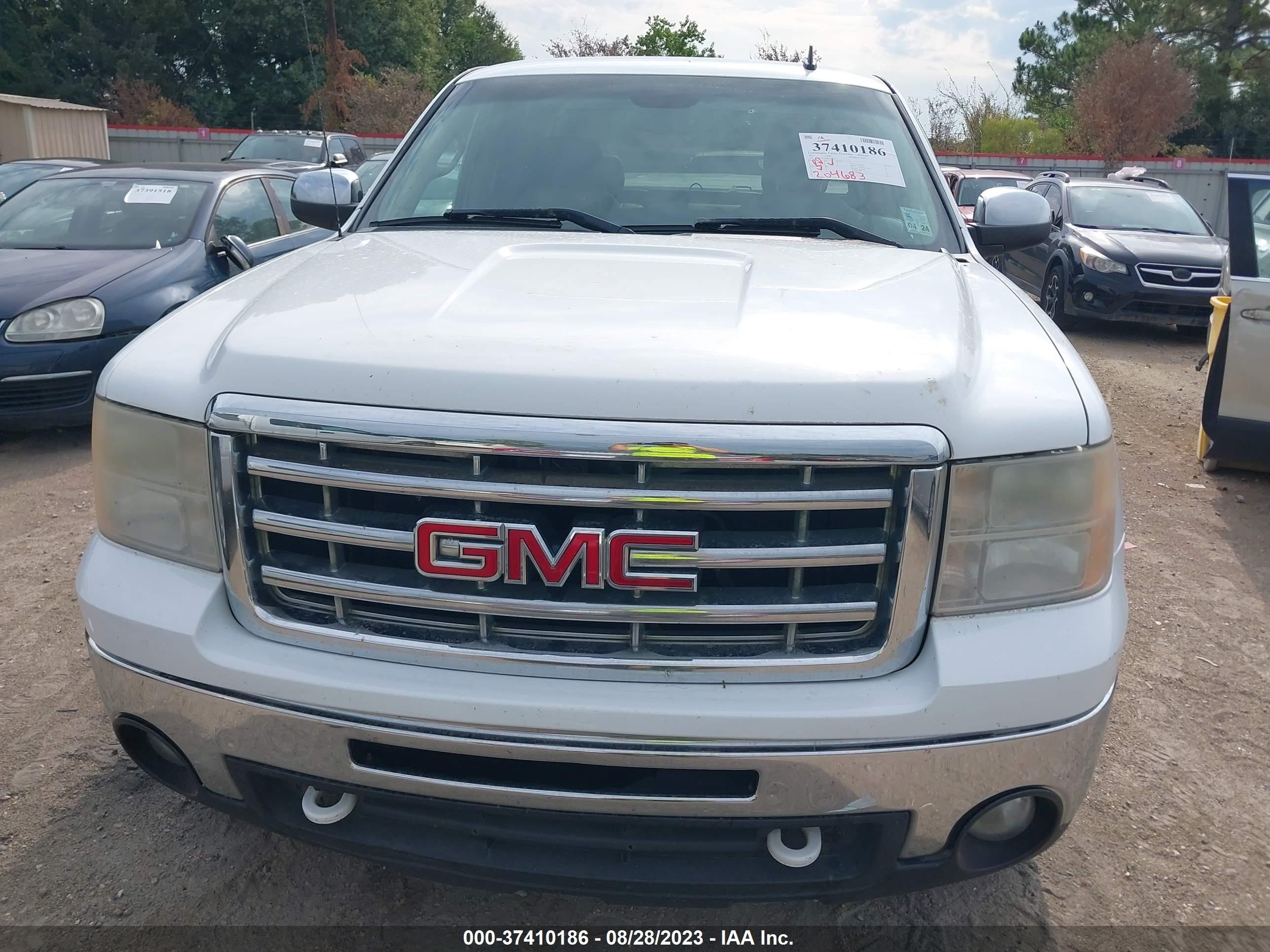 Photo 11 VIN: 1GTR1VE02BZ207532 - GMC SIERRA 