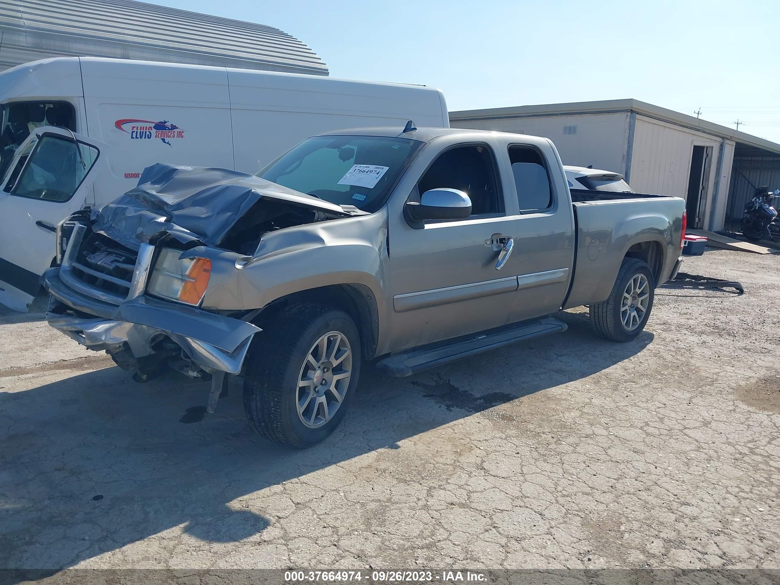 Photo 1 VIN: 1GTR1VE03CZ322657 - GMC SIERRA 