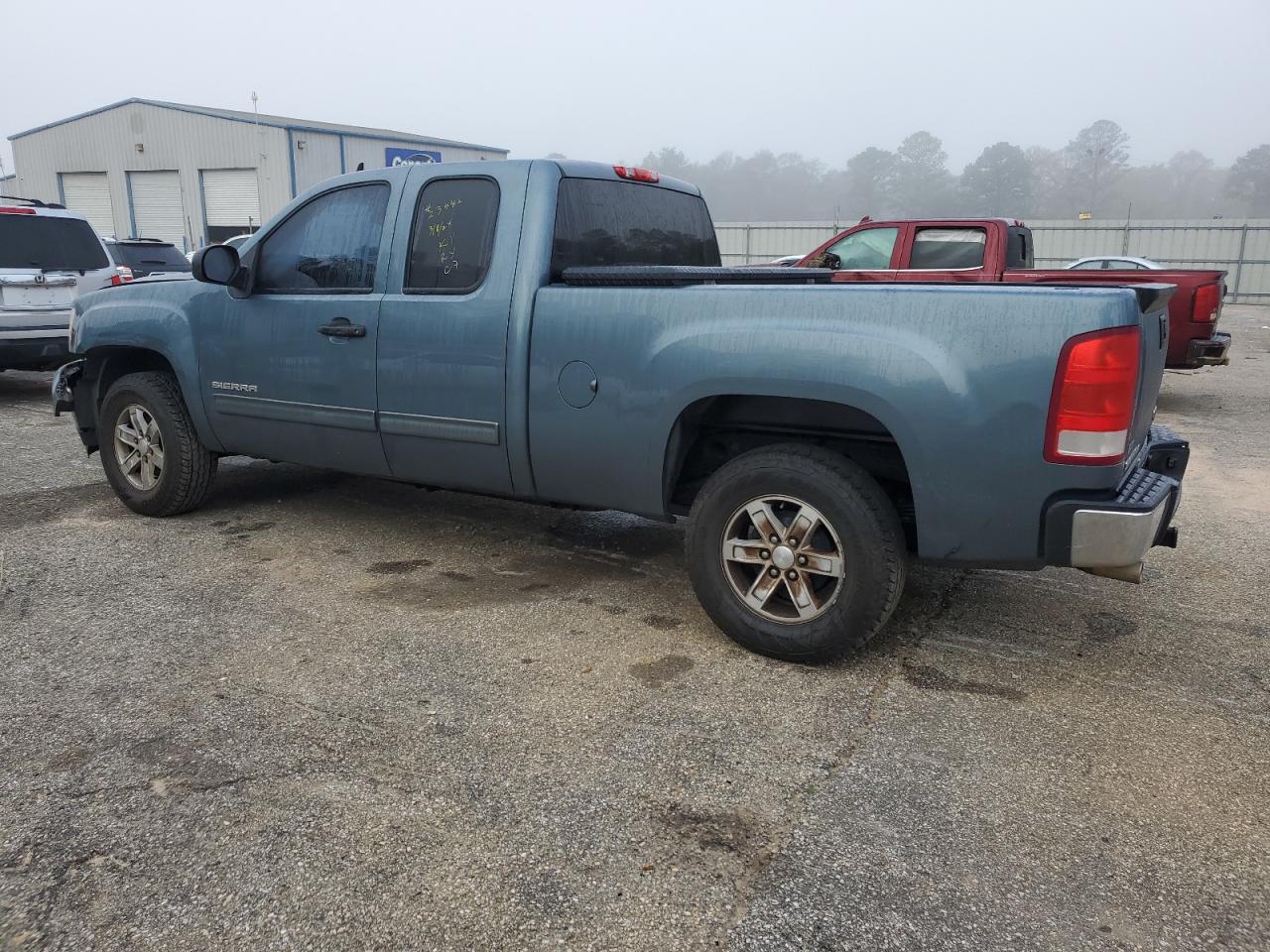 Photo 1 VIN: 1GTR1VE05BZ447349 - GMC SIERRA 