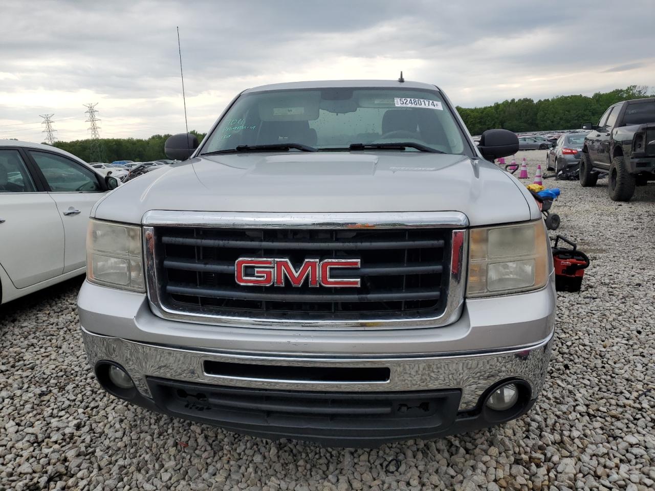 Photo 4 VIN: 1GTR1VE07BZ307268 - GMC SIERRA 