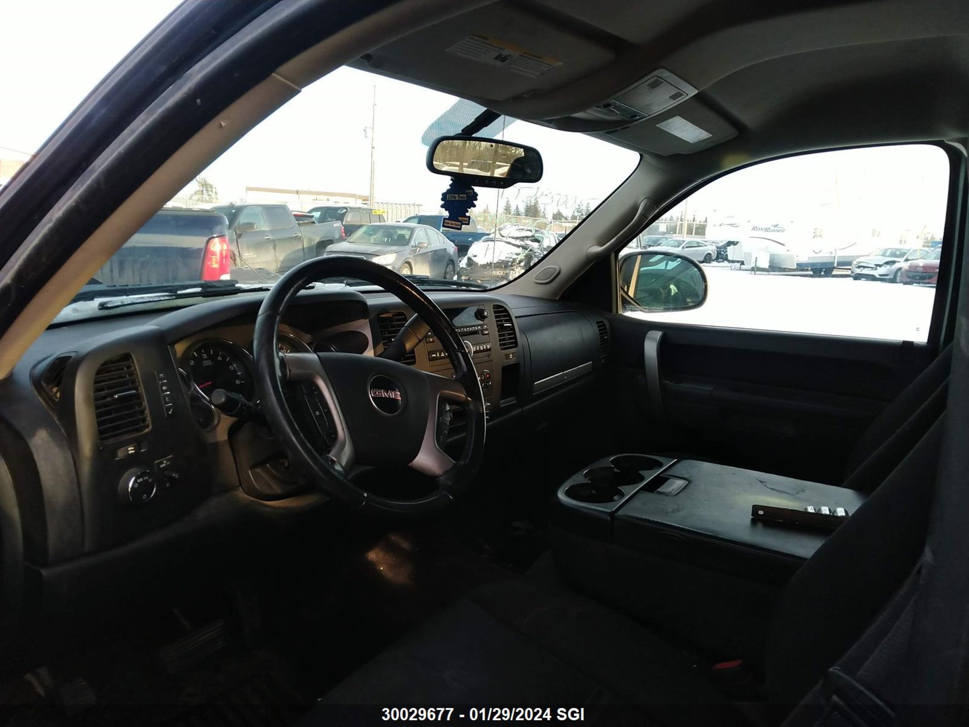 Photo 4 VIN: 1GTR1VEA9BZ227933 - GMC SIERRA 