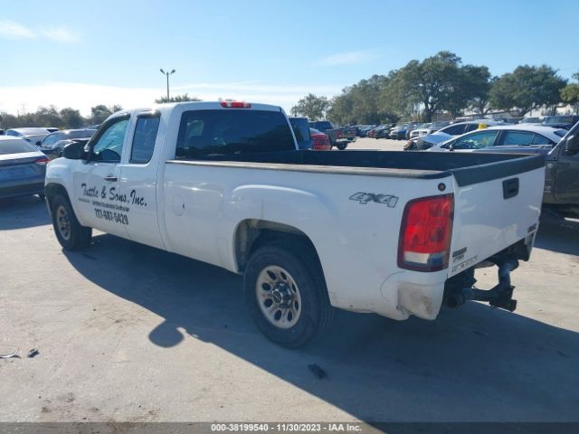 Photo 2 VIN: 1GTR2TE02BZ372711 - GMC SIERRA 1500 