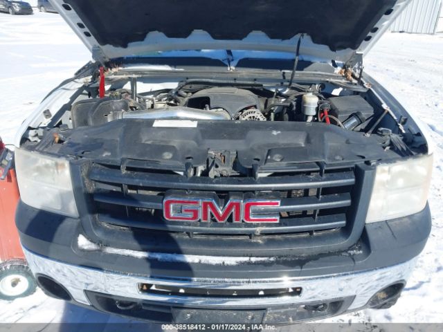 Photo 9 VIN: 1GTR2TE3XBZ270454 - GMC SIERRA 1500 