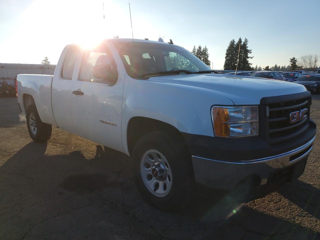 Photo 3 VIN: 1GTR2TE74DZ319931 - GMC SIERRA 