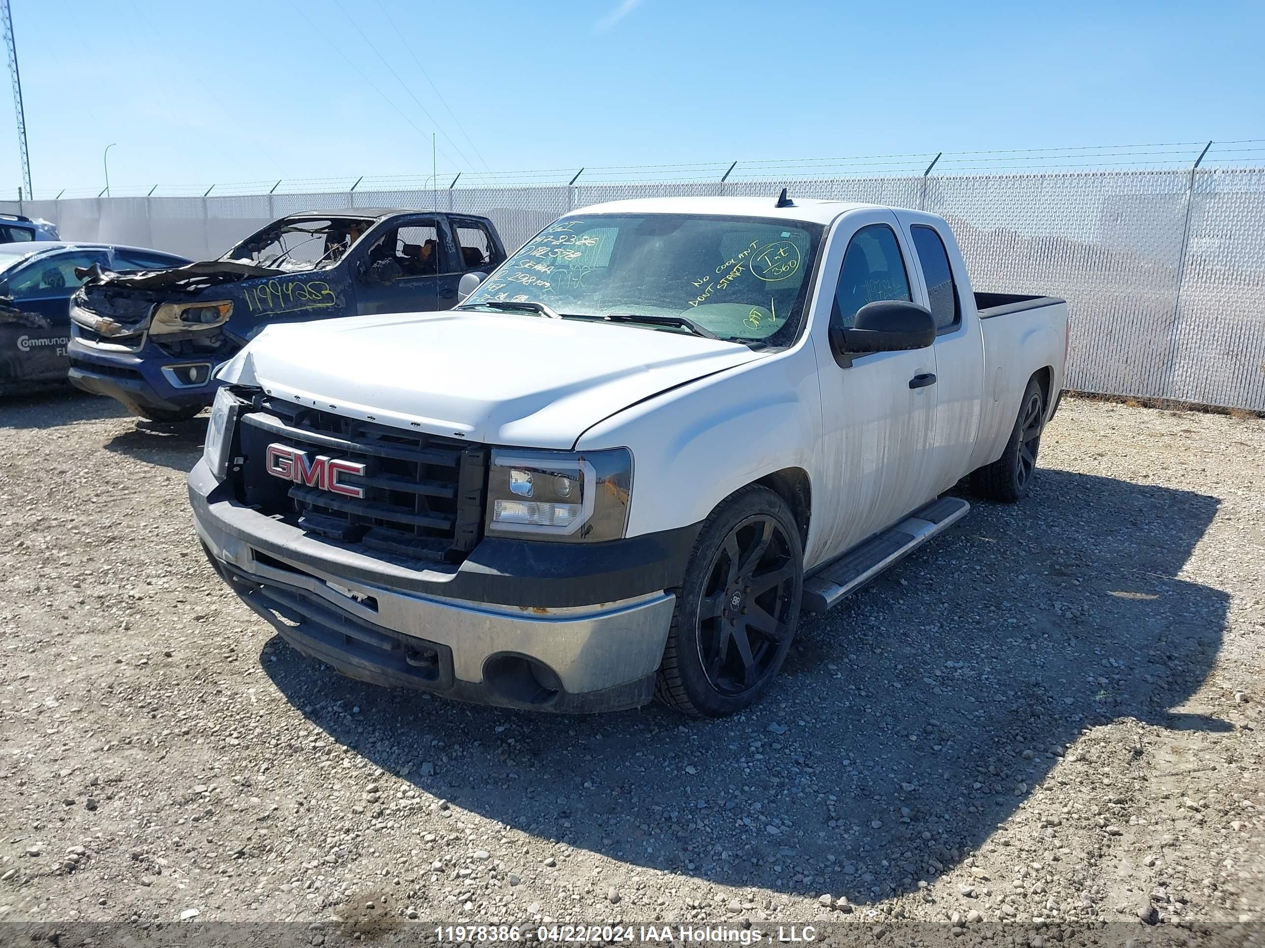 Photo 1 VIN: 1GTR2TE79CZ182578 - GMC SIERRA 