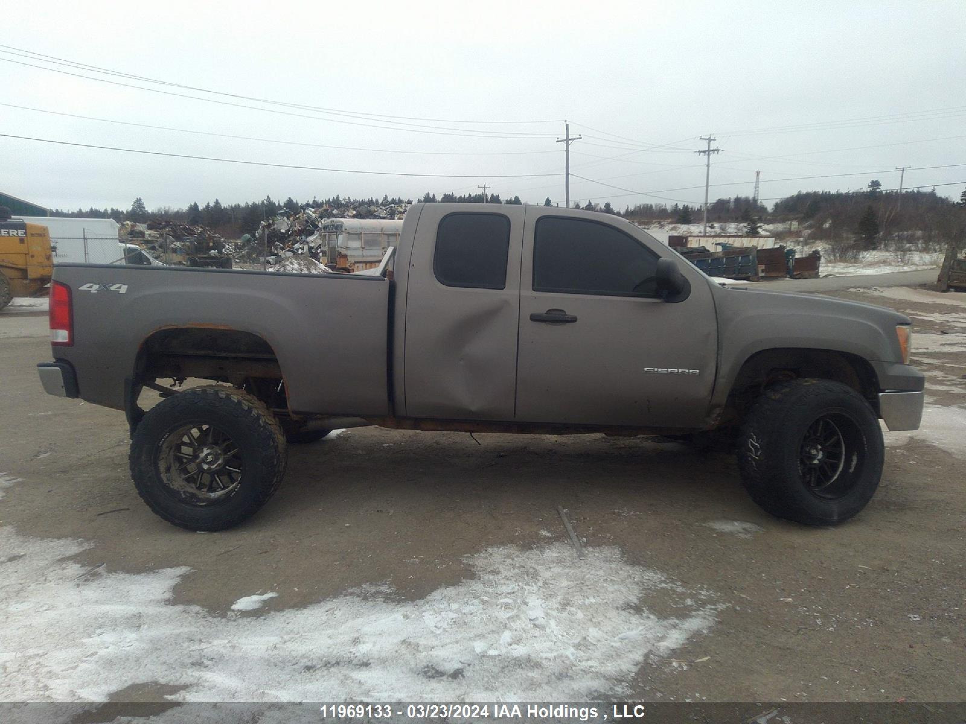 Photo 13 VIN: 1GTR2UEA5DZ209679 - GMC SIERRA 