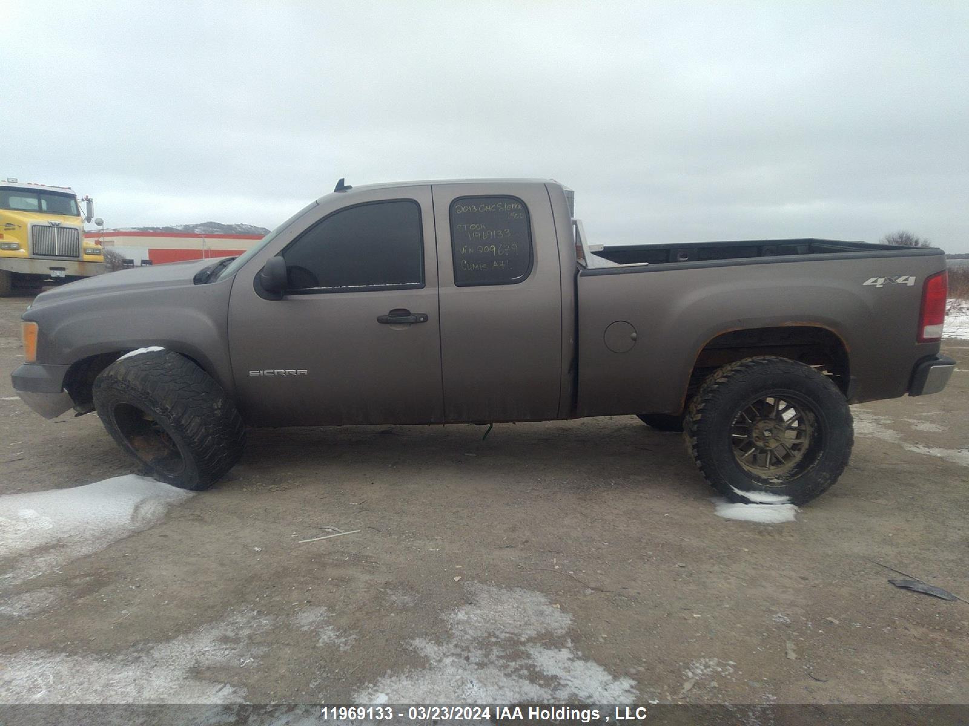 Photo 14 VIN: 1GTR2UEA5DZ209679 - GMC SIERRA 