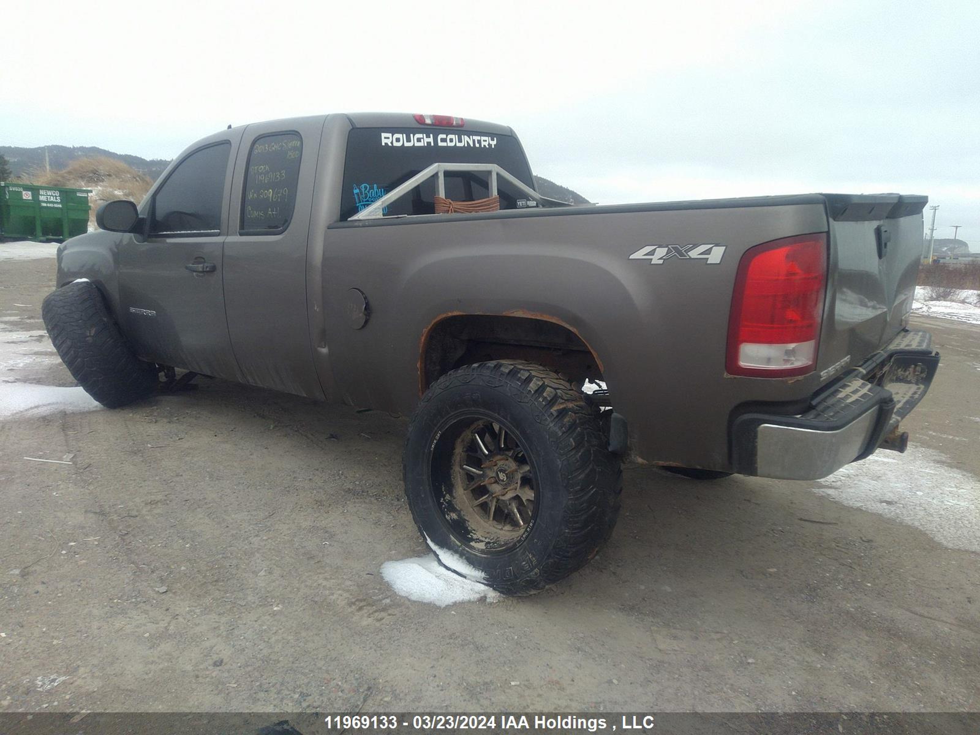 Photo 2 VIN: 1GTR2UEA5DZ209679 - GMC SIERRA 