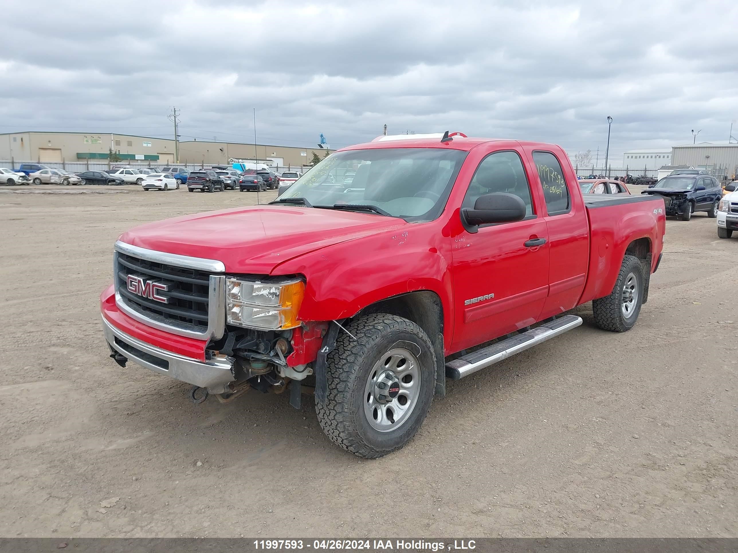 Photo 1 VIN: 1GTR2UEA7BZ367857 - GMC SIERRA 