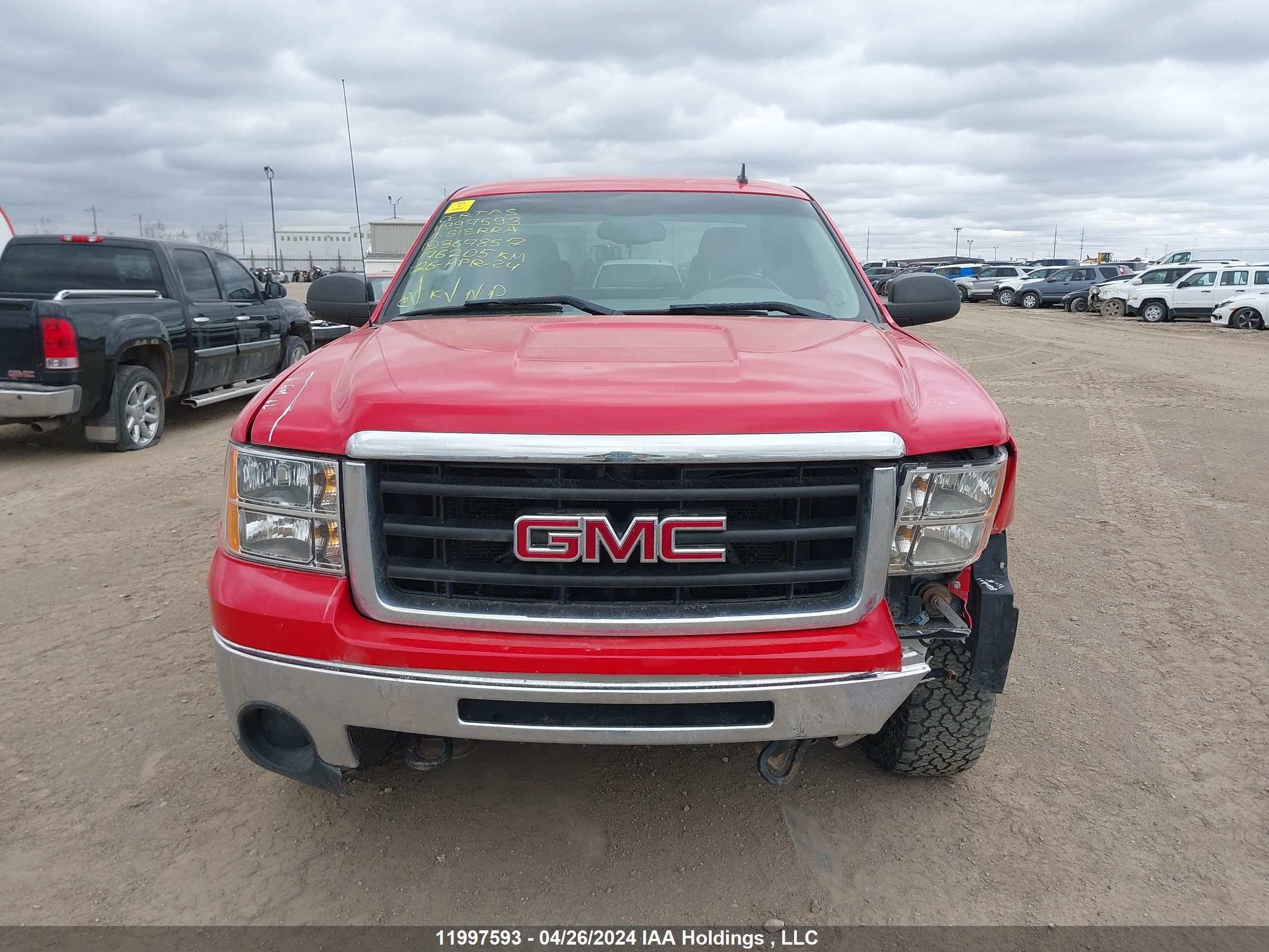 Photo 12 VIN: 1GTR2UEA7BZ367857 - GMC SIERRA 