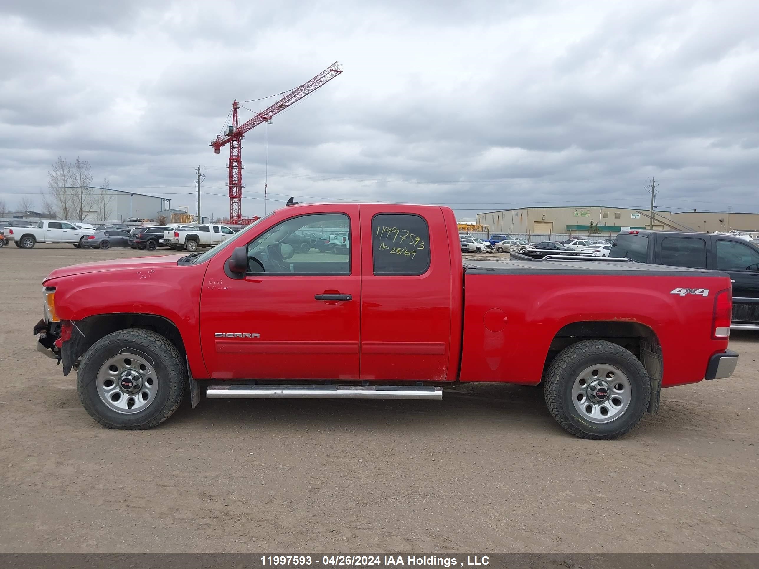 Photo 14 VIN: 1GTR2UEA7BZ367857 - GMC SIERRA 