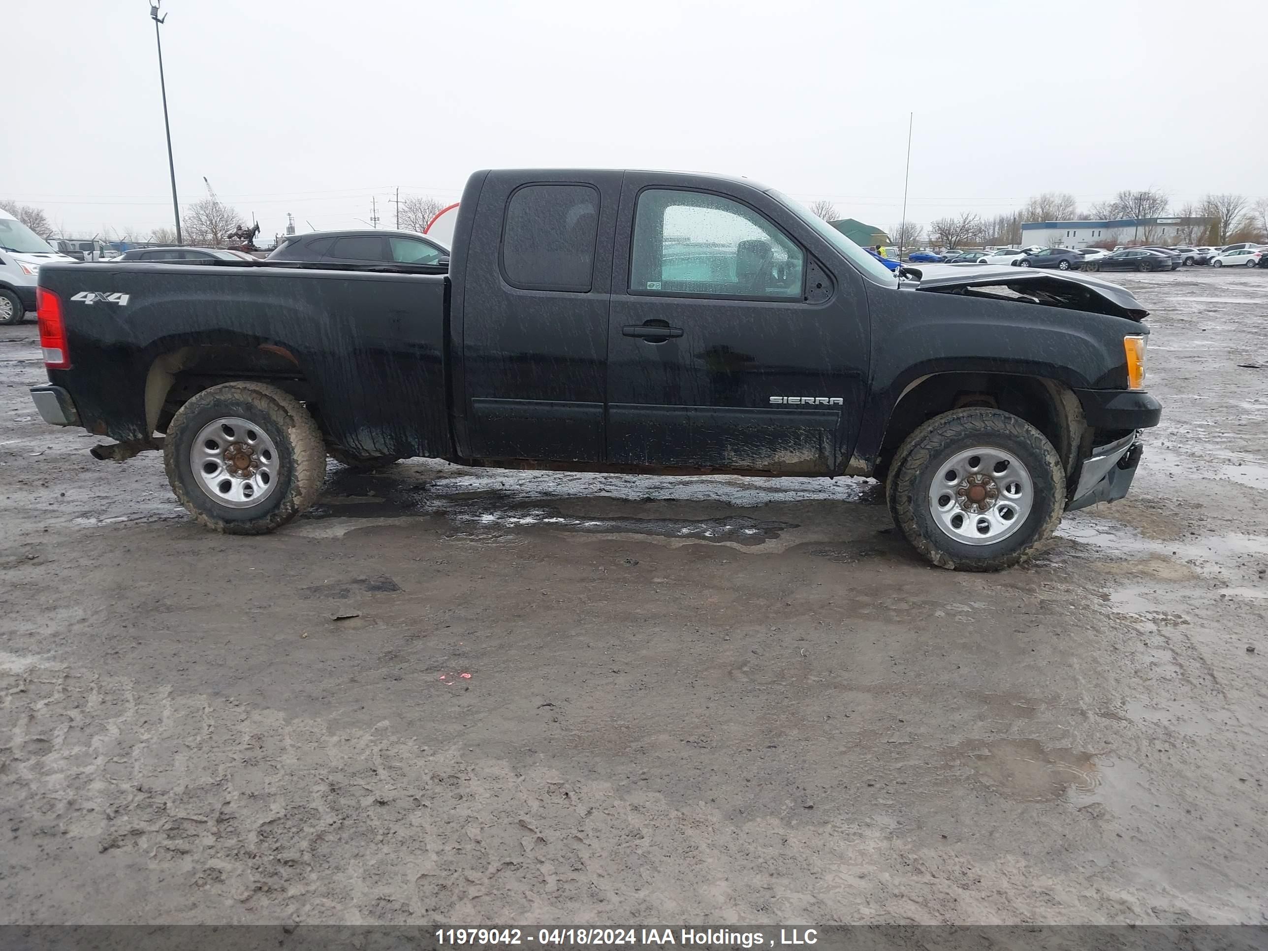 Photo 12 VIN: 1GTR2UEA8DZ151146 - GMC SIERRA 