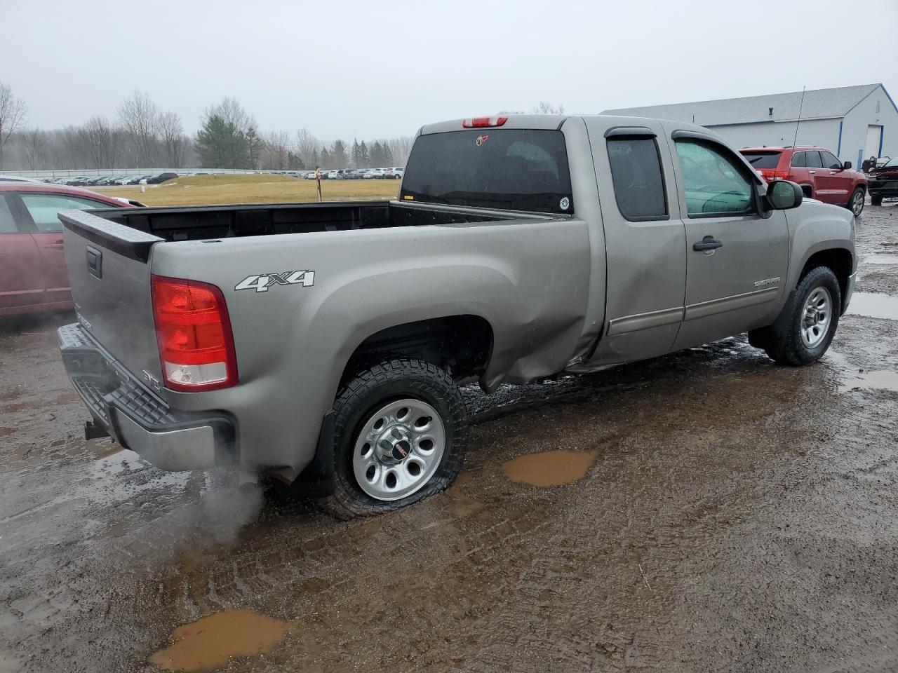 Photo 2 VIN: 1GTR2UEA9CZ285727 - GMC SIERRA 