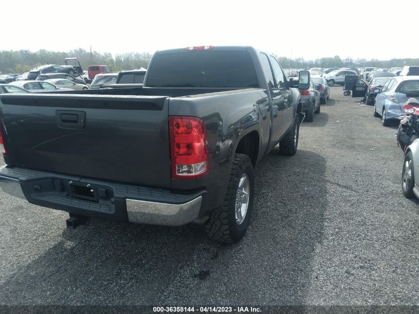 Photo 3 VIN: 1GTR2VE30BZ325506 - GMC SIERRA 