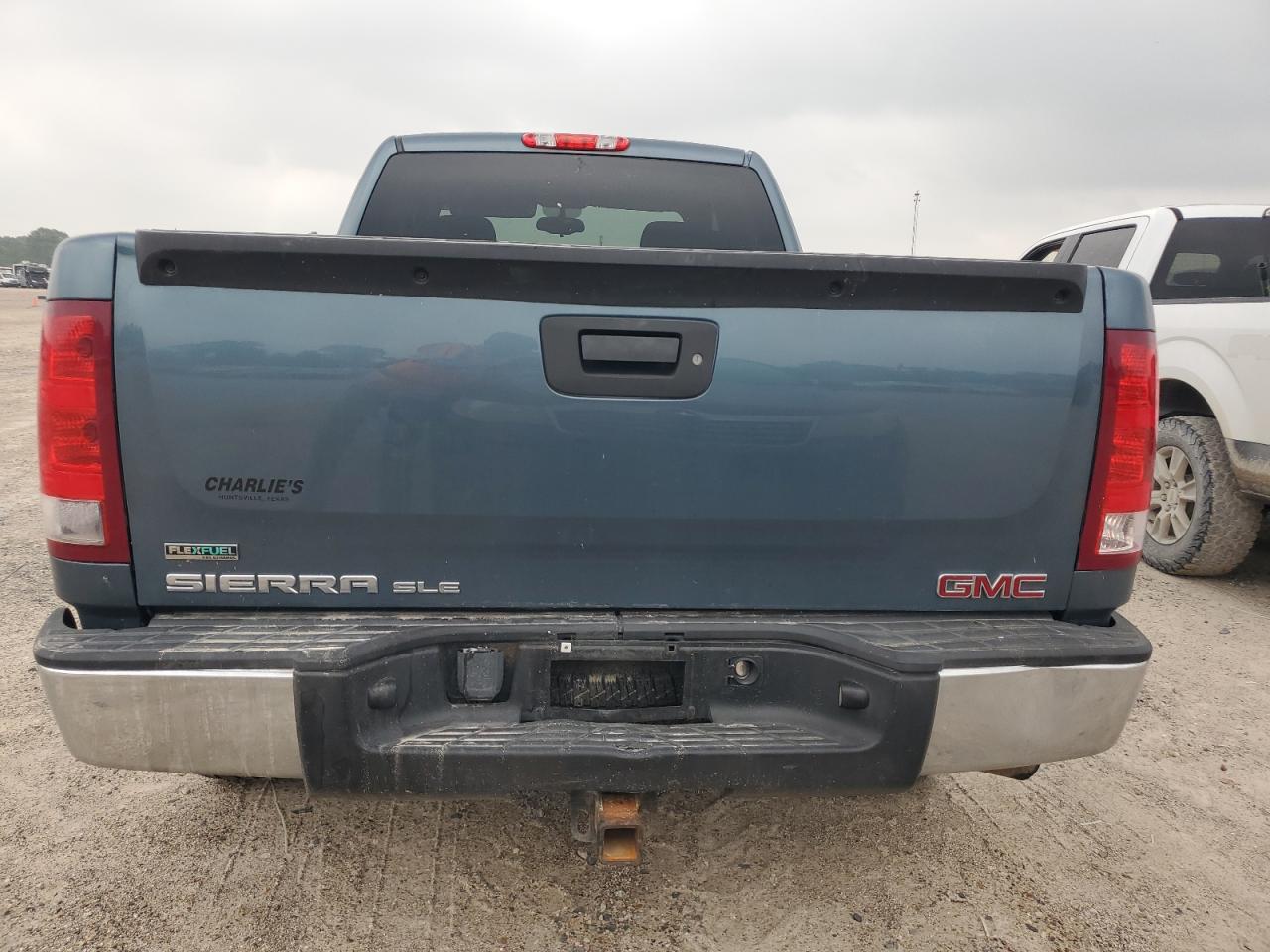 Photo 5 VIN: 1GTR2VE30BZ425346 - GMC SIERRA 