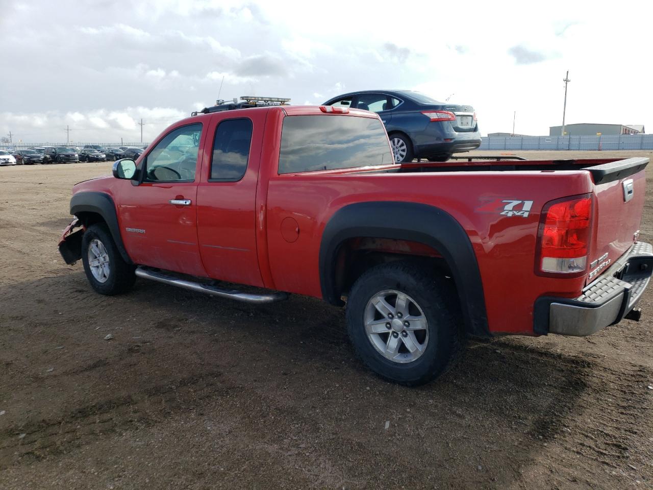 Photo 1 VIN: 1GTR2VE33BZ389877 - GMC SIERRA 