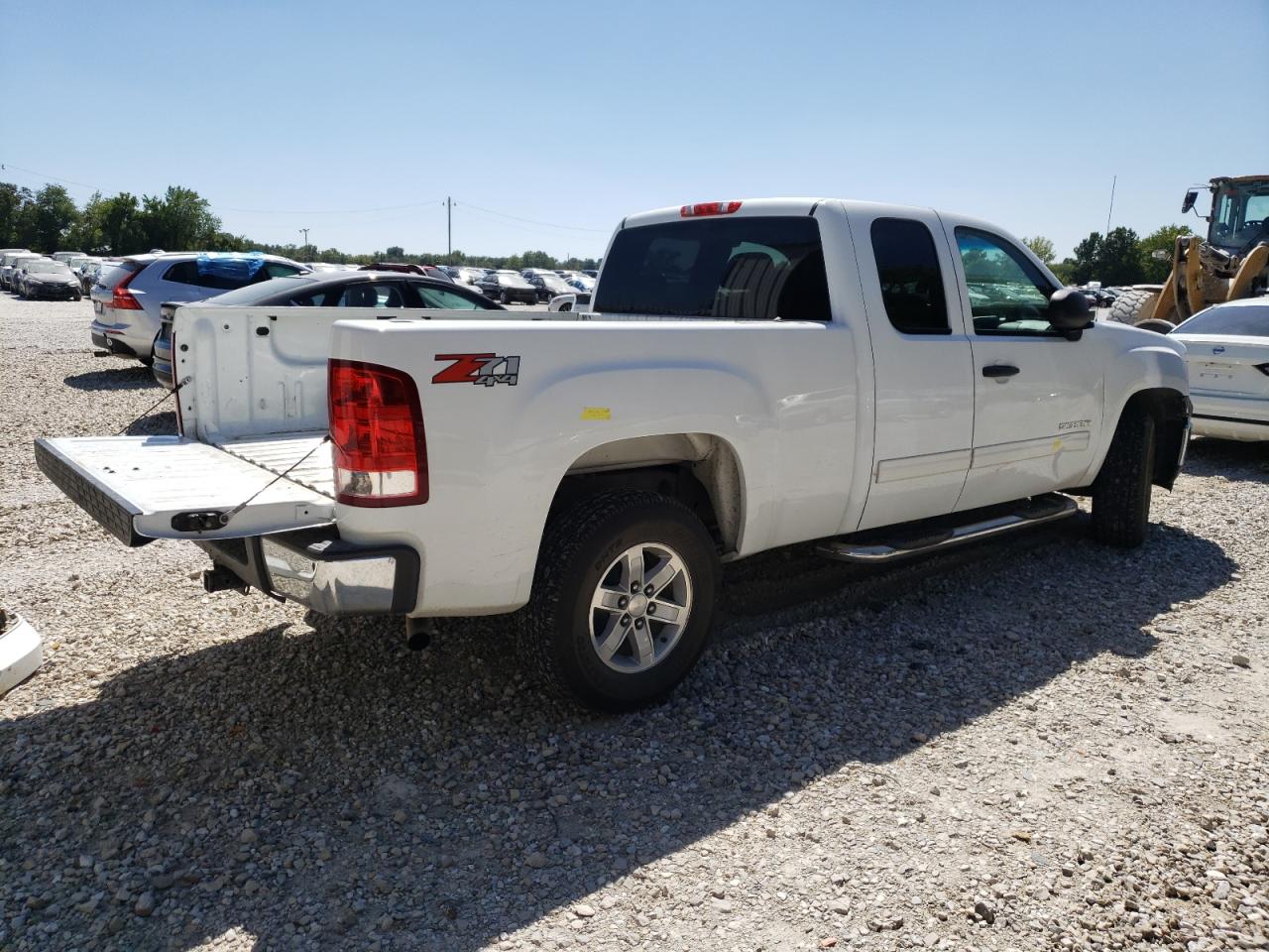 Photo 2 VIN: 1GTR2VE34BZ382579 - GMC SIERRA 