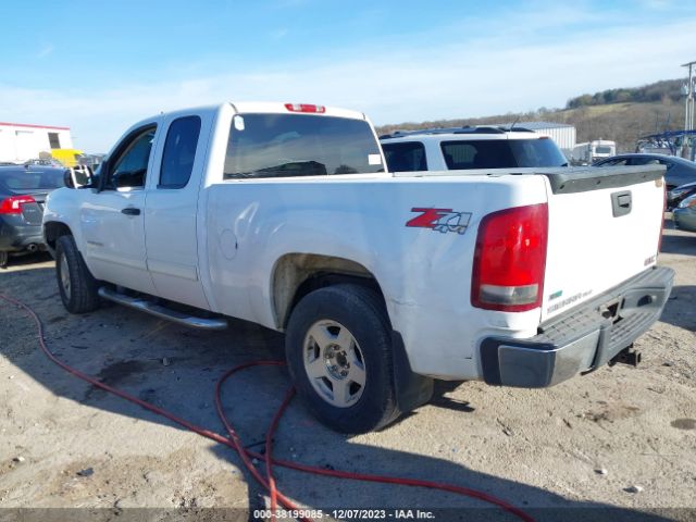 Photo 2 VIN: 1GTR2VE34BZ438911 - GMC SIERRA 1500 