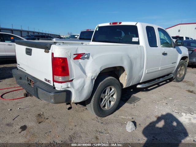 Photo 3 VIN: 1GTR2VE34BZ438911 - GMC SIERRA 1500 