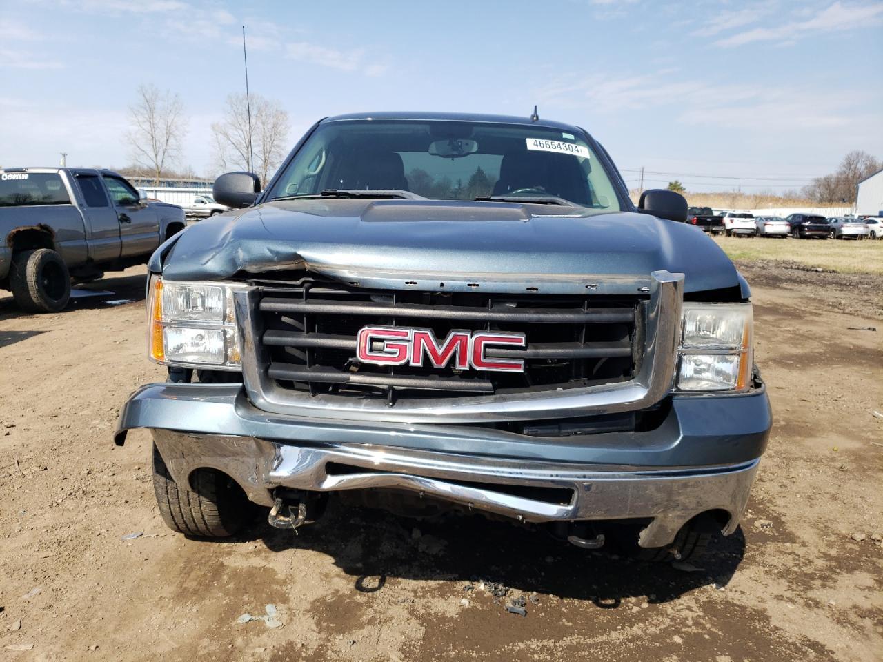 Photo 4 VIN: 1GTR2VE36BZ129778 - GMC SIERRA 