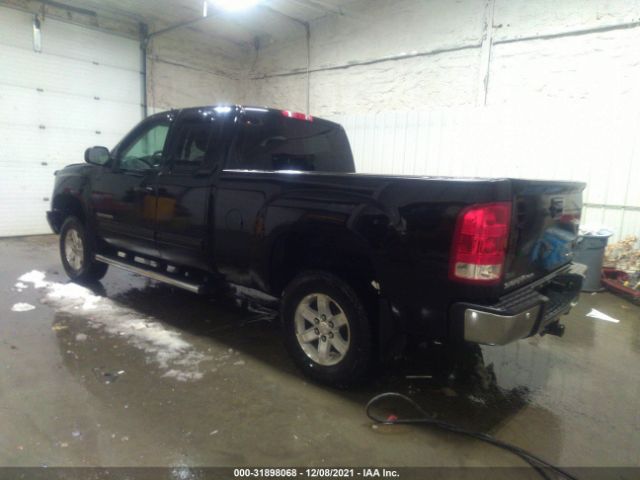 Photo 2 VIN: 1GTR2VE36BZ243277 - GMC SIERRA 