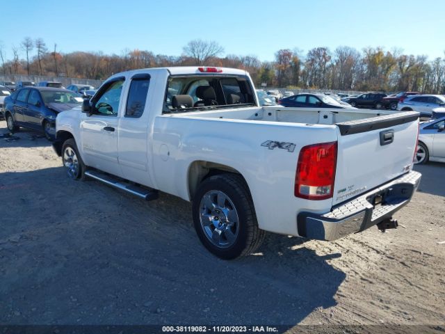 Photo 2 VIN: 1GTR2VE37BZ168850 - GMC SIERRA 1500 