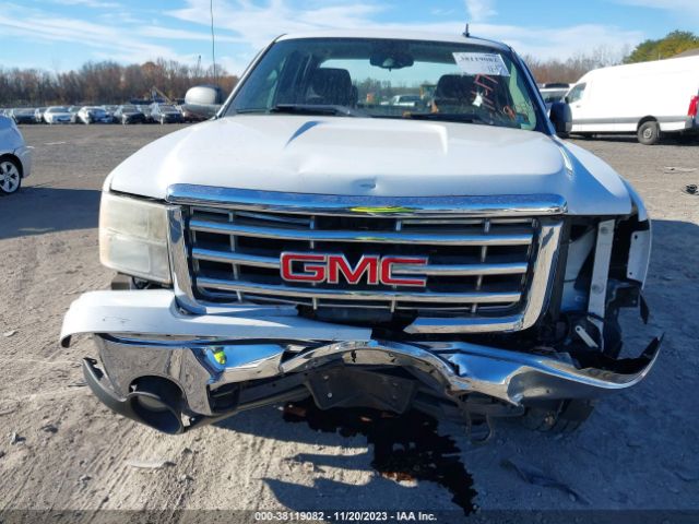 Photo 5 VIN: 1GTR2VE37BZ168850 - GMC SIERRA 1500 