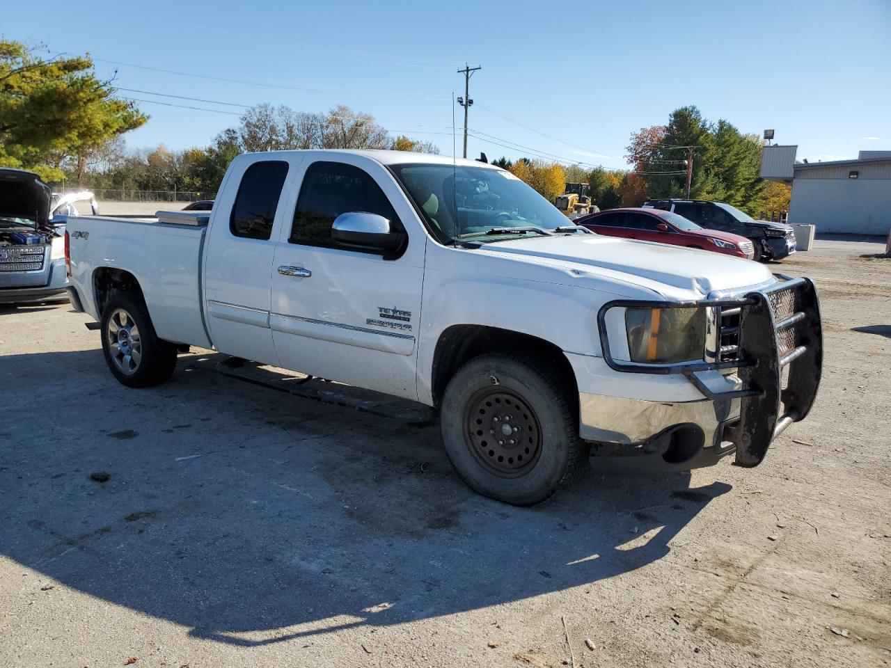 Photo 3 VIN: 1GTR2VE37BZ279916 - GMC SIERRA 