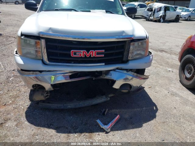 Photo 5 VIN: 1GTR2VE37BZ445741 - GMC SIERRA 