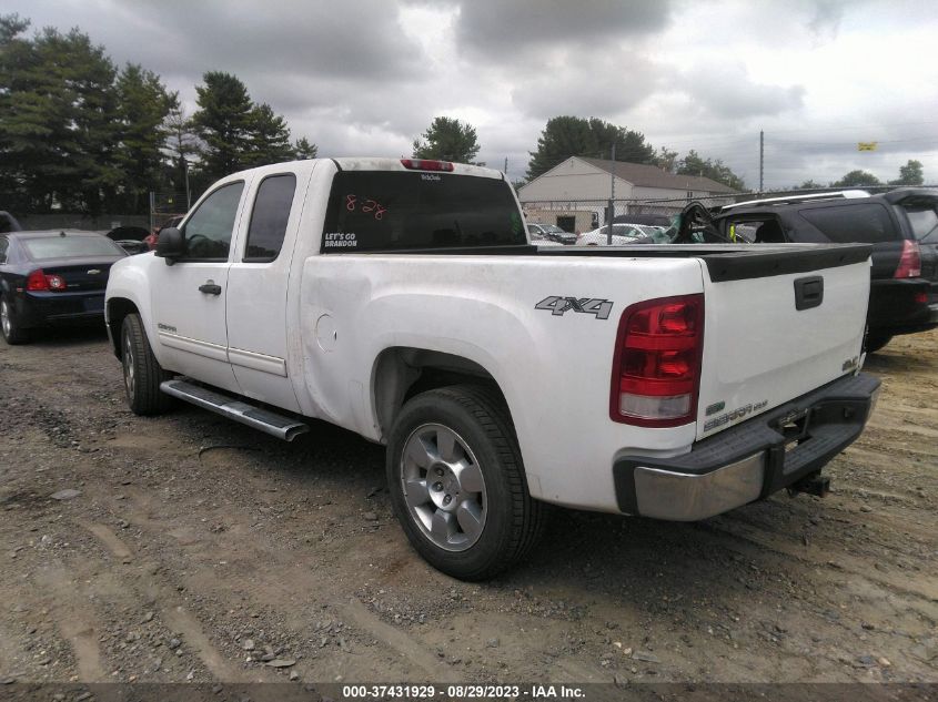 Photo 2 VIN: 1GTR2VE39BZ163486 - GMC SIERRA 