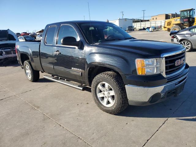 Photo 3 VIN: 1GTR2VE39BZ388068 - GMC SIERRA 