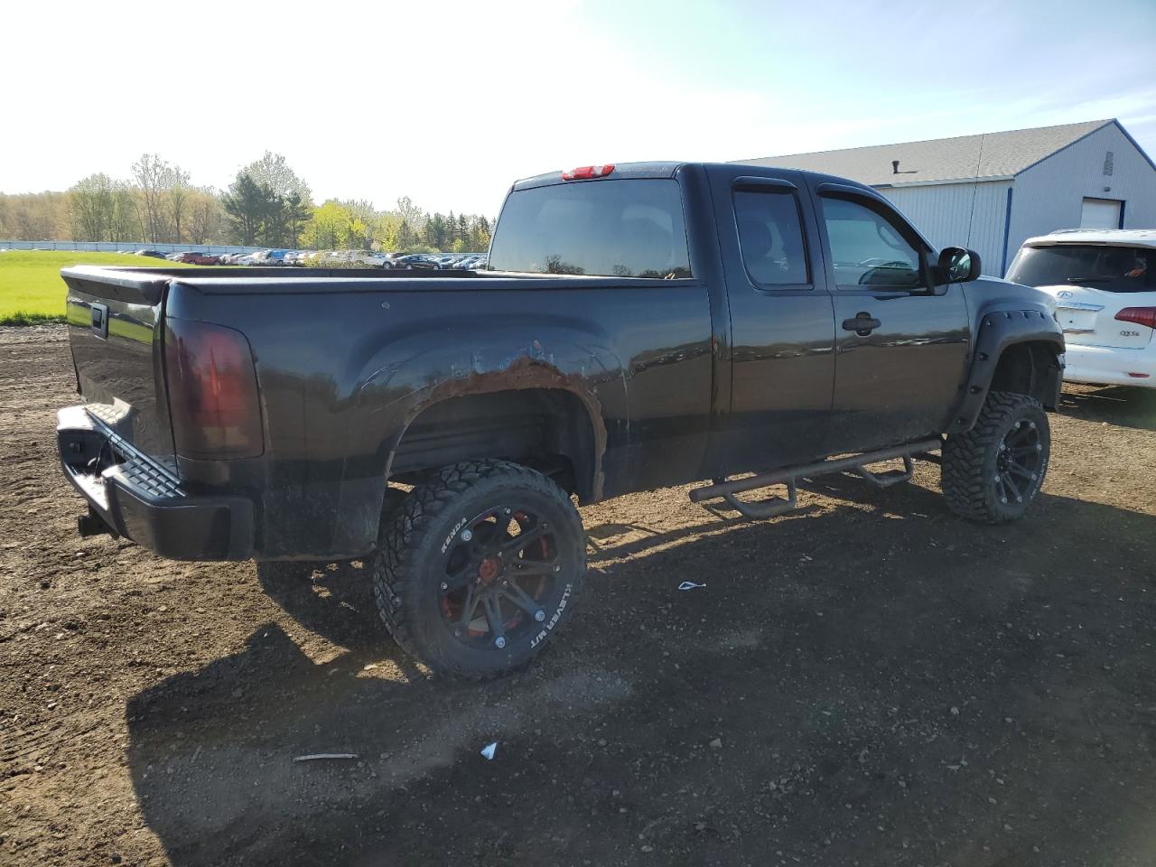 Photo 2 VIN: 1GTR2VE3XBZ109310 - GMC SIERRA 