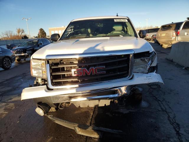 Photo 4 VIN: 1GTR2VE3XBZ250149 - GMC SIERRA 